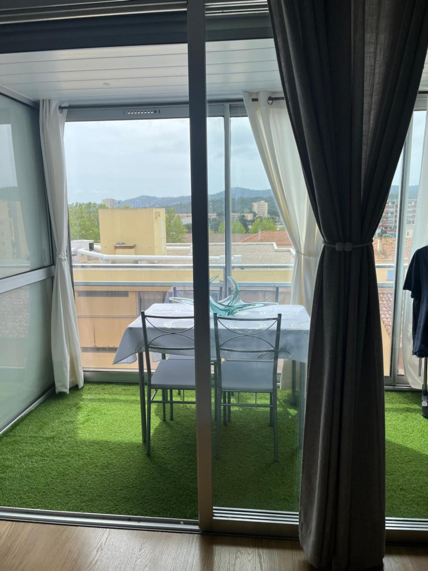 Joli Apartemo O Centro เลอลาวองดูว์ ภายนอก รูปภาพ